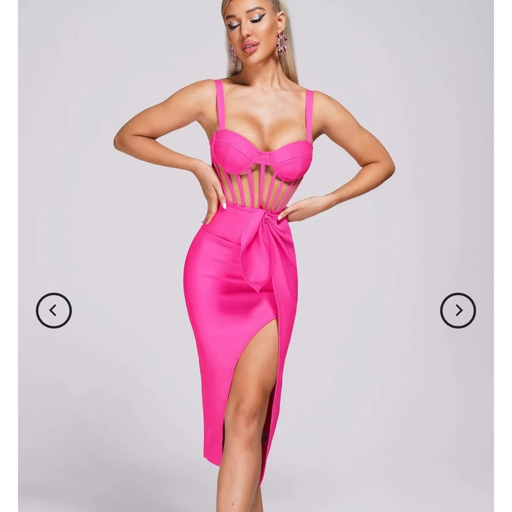 Hot pink Bella Barnett body con dress